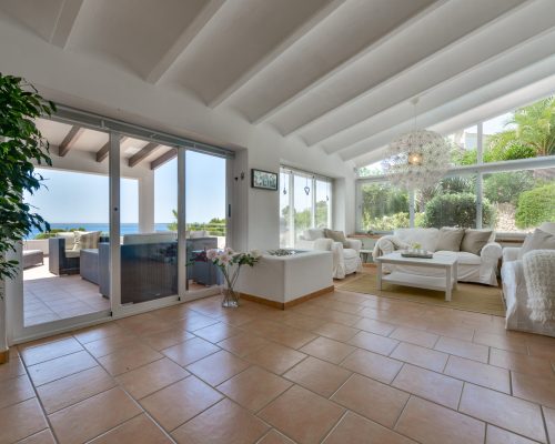 KV343 Villa Altea covered terrace 1