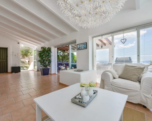 KV343 Villa Altea covered terrace 2